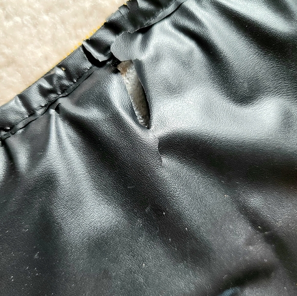 Transformers Bubblebee Dark of the Moon Lunch Box - Picture 15 of 15